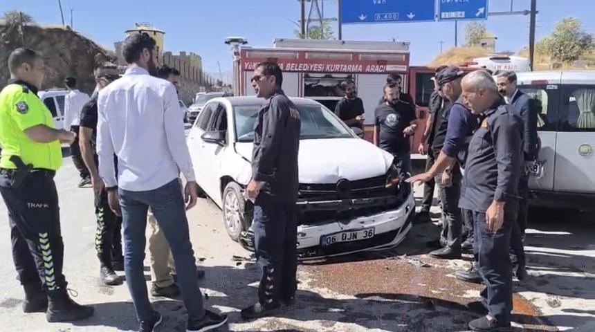 Y&uuml;ksekova&rsquo;da trafik kazası: 2 yaralı