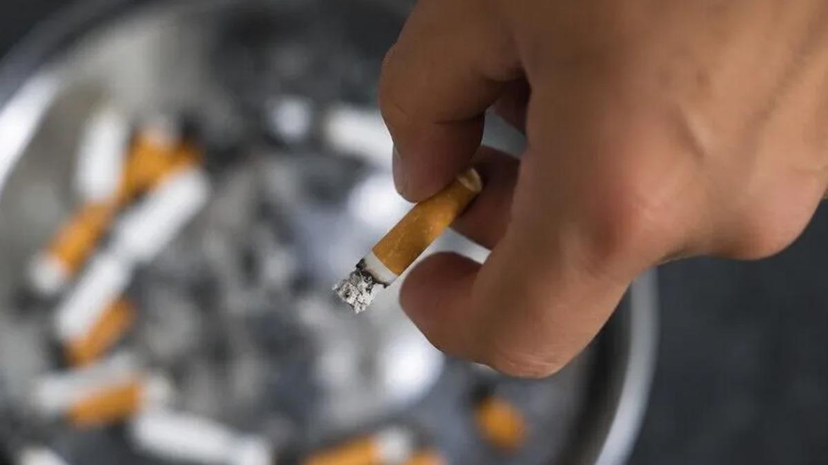 Tiryakilere k&ouml;t&uuml; haber! &Ouml;m&uuml;r boyu sigara yasağı planı g&uuml;ndemde: O sigaralar tamamen kaldırılıyor 2
