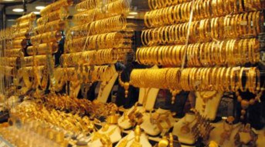 Kuyumcular altın fiyatlarının d&uuml;şmesi i&ccedil;in dua ediyor