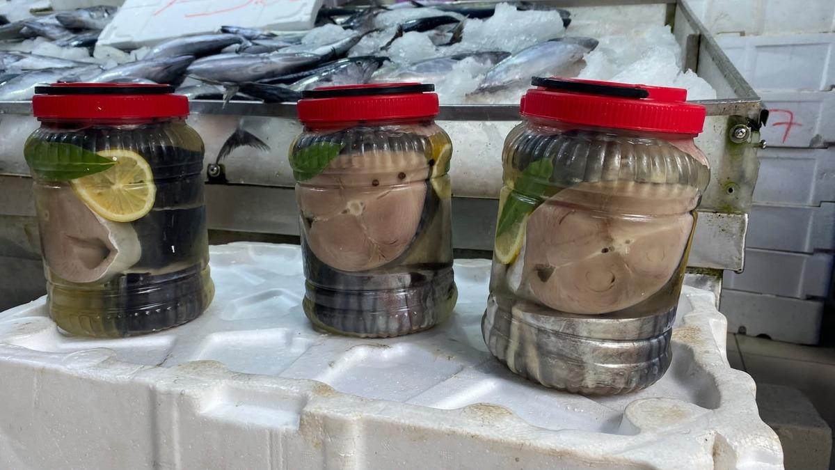 Sinop ta lakerda hazırlığı: Balıkçılar beklemeden tuzluyor 2