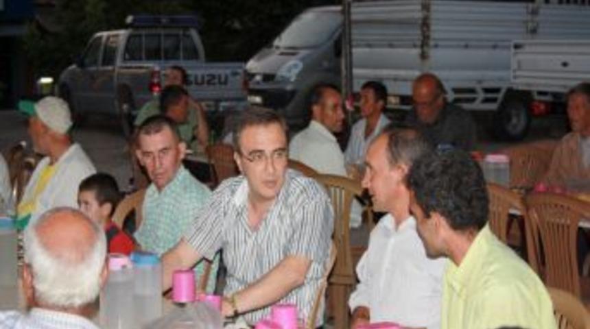 Alaşehir Belediyesi her g&uuml;n bin 500 kişiye iftar veriyor