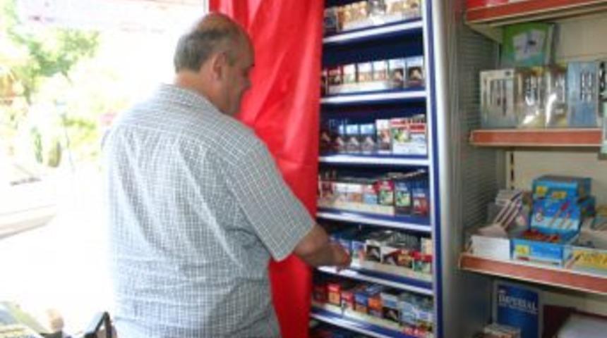 Perde arkasından sigara satışı