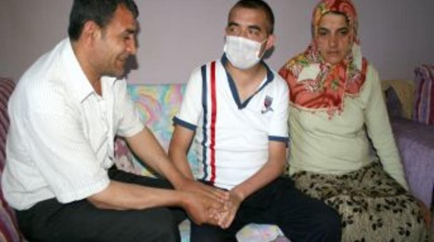 Fedakar anne, &ccedil;ocuğunun yaşaması i&ccedil;in karaciğer ve b&ouml;breğini verdi