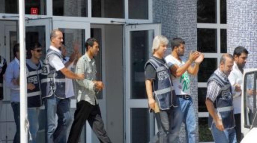 Zehir tacirlerine operasyon