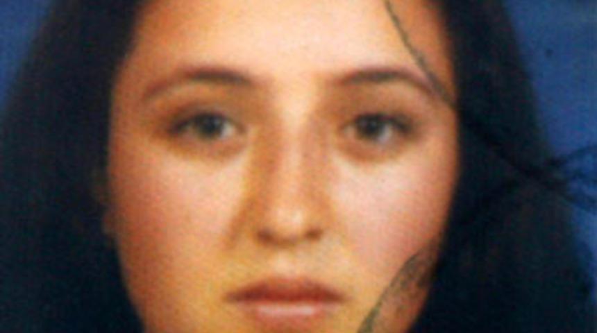 Boşanmak isteyen eşini &ouml;ld&uuml;r&uuml;p intihar etti