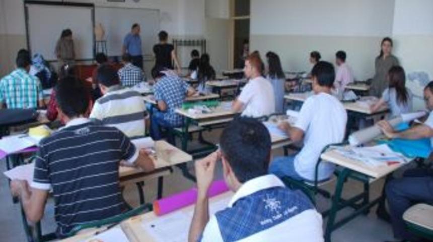 Batman &Uuml;niversitesi &ouml;zel yetenek sınavı yaptı