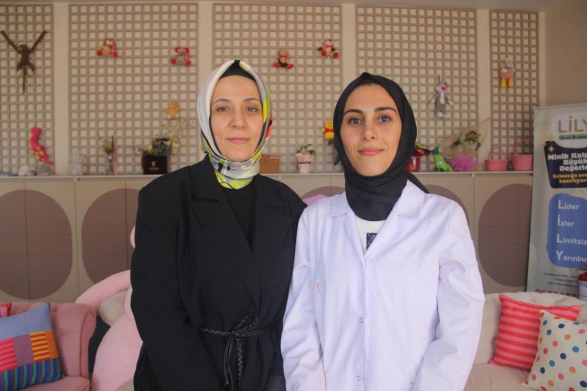 Deprem sırasında &ccedil;ocuklarından &ouml;nce kreşteki &ccedil;ocukları kurtaran &ouml;ğretmenler konuştu 2
