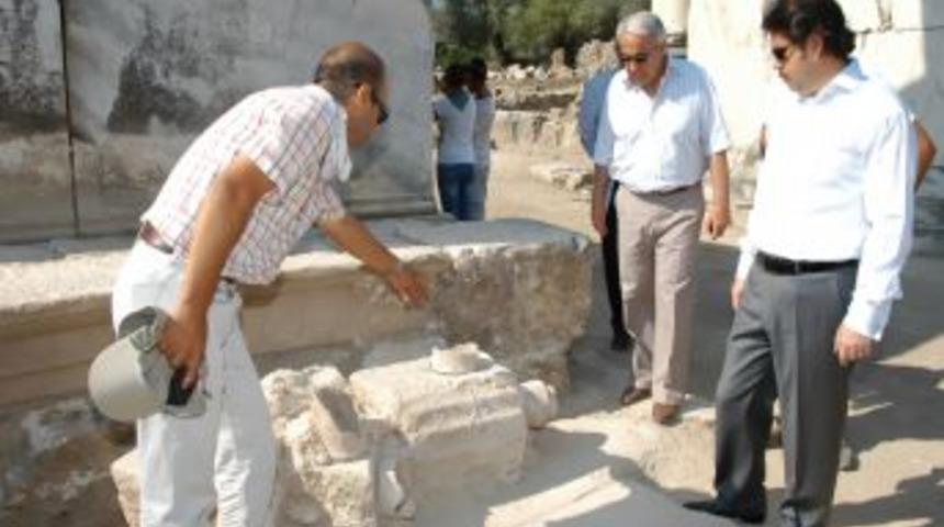 Stratonikeia antik kentinde kilise bulundu