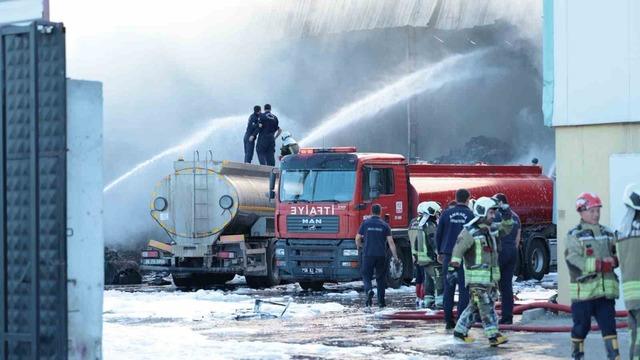 Ankara&rsquo;da geri d&ouml;n&uuml;ş&uuml;m merkezinde yangın 1