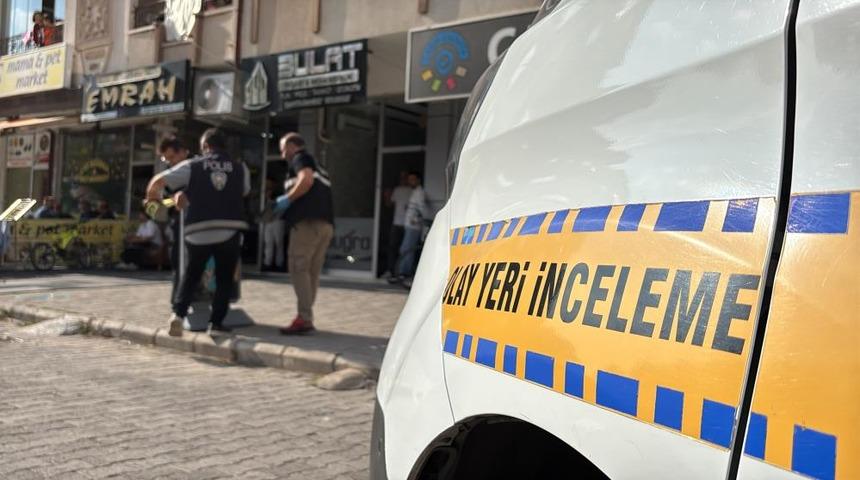 Aksaray'da 5. kattan d&uuml;şen adam ağır yaralandı