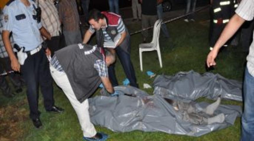 Kocaeli'de kaza: 2 &ouml;l&uuml;, 3 yaralı