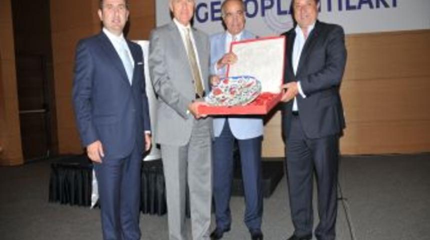 Yırcalı: Uluslararası toplantılarda T&uuml;rkiye'den sitayişle bahsediliyor