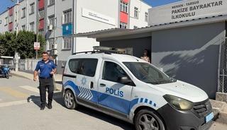 İlkokulda şoke eden olay: 1. sınıf &ouml;ğrencisinin &ccedil;antasından tabanca &ccedil;ıktı
