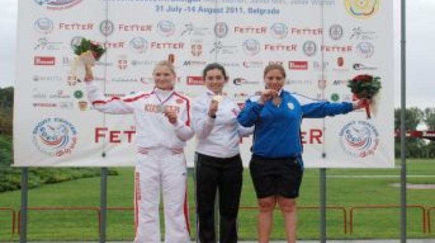 Avrupa Atıcılık Şampiyonası&rsquo;nda &Ccedil;iğdem &Ouml;zyaman olimpiyat kotasını ge&ccedil;ti