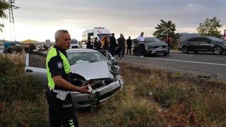 Nevşehir’de otomobil önünde seyreden araca çarptı: 6 yaralı