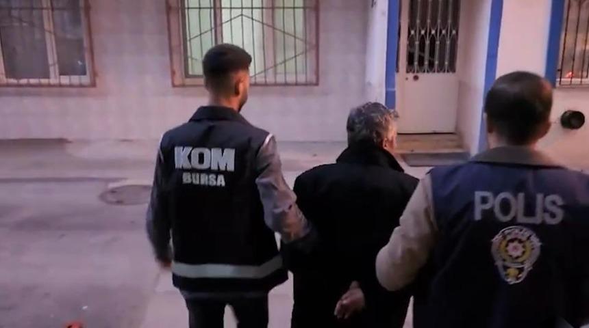 Bursa'da sağlık&ccedil;ıları ev sahibi yapma vaadiyle dolandıran şahıslara dev operasyon
