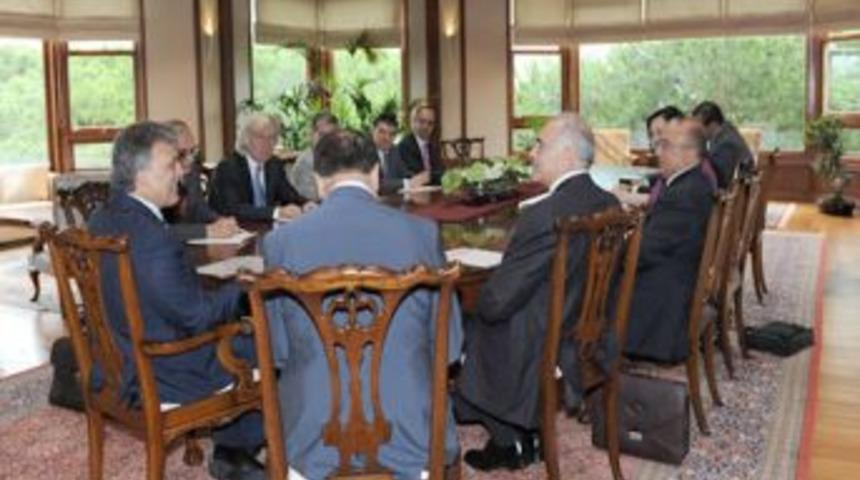 Cumhurbaşkanı G&uuml;l, Mısır Dışişleri Bakanı Amr'ı kabul etti