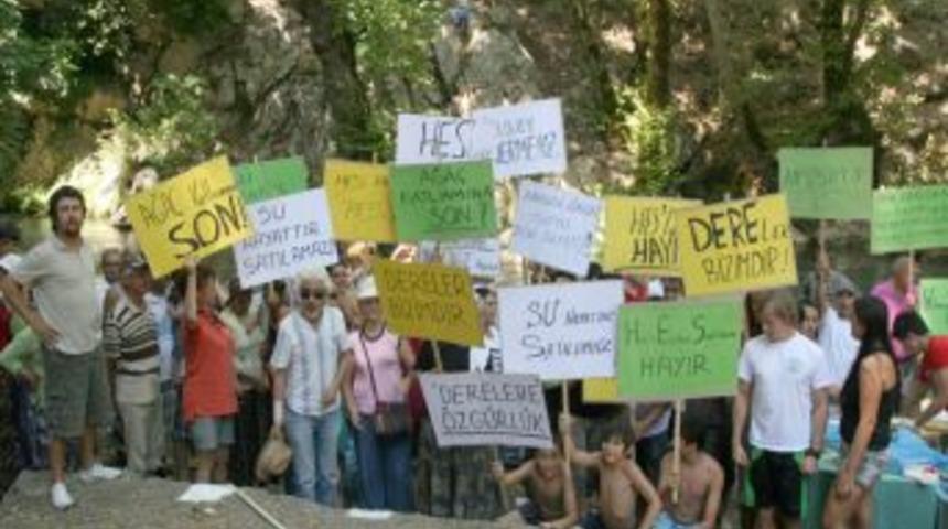 K&ouml;yl&uuml;ler başvurdu, HES projesinin &ccedil;alışmaları durduruldu