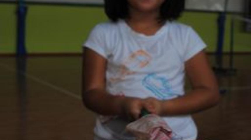 Minik sporcular, har&ccedil;lıklarını Somalili &ccedil;ocuklar i&ccedil;in g&ouml;nderdi