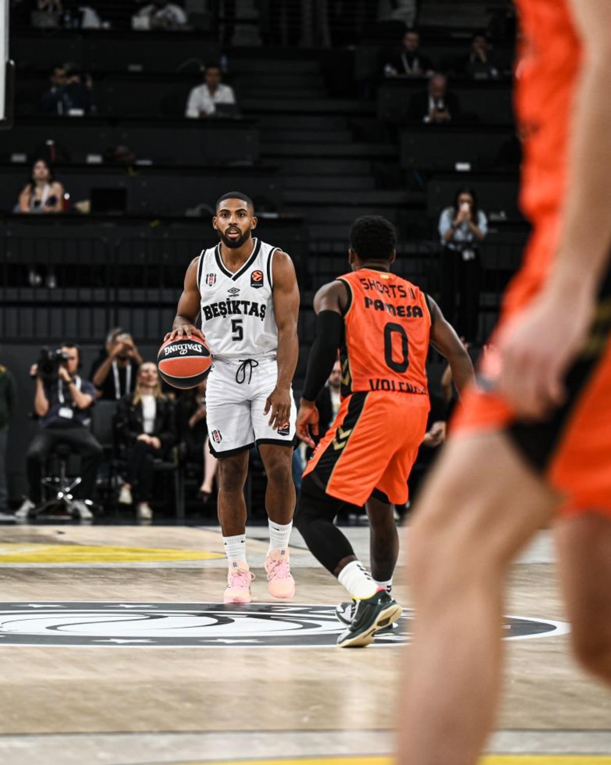 Beşiktaş EuroLeague e mağlubiyetle başladı! Valencia son saniyelerde kazandı 1