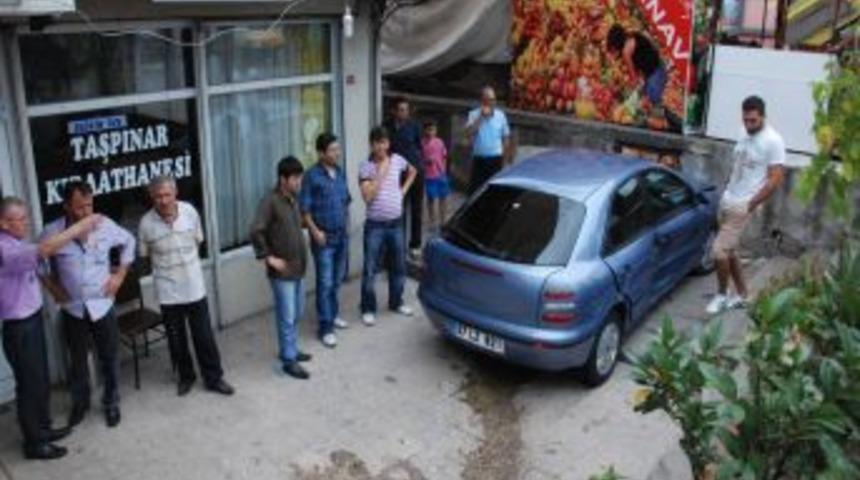 Zonguldak'ta zincirleme trafik kazası: 3 yaralı