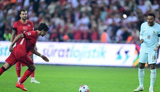 Arda G&uuml;ler'in Fransa performansı g&ouml;z kamaştırdı!
