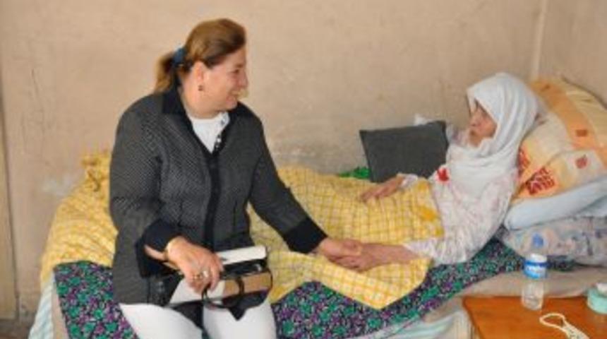 G&uuml;ls&uuml;m &Ccedil;olak'tan yoksul ailelere yardım eli