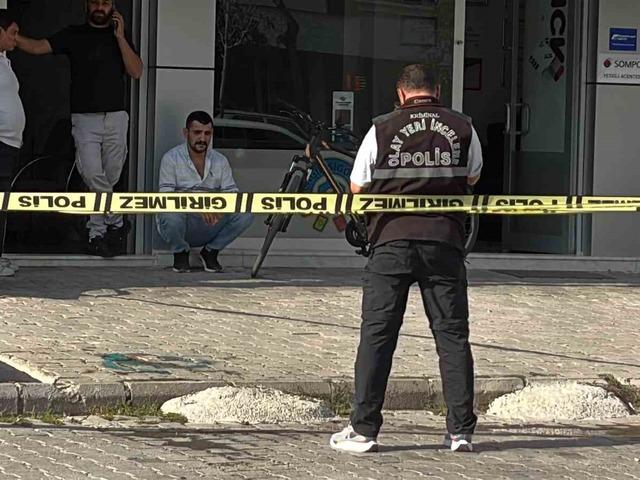 Aksaray&rsquo;da 5. kattan d&uuml;şen adam hayatını kaybetti