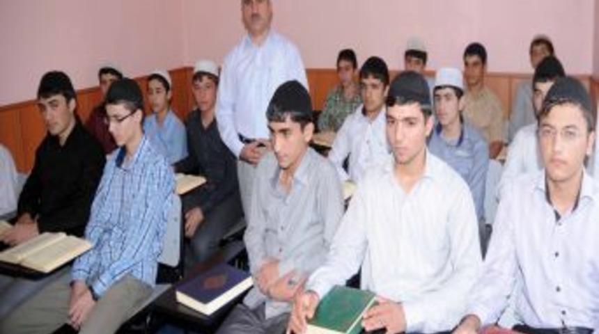 Kur&rsquo;an talebeleri Somali&rsquo;deki kardeşlerini unutmadı