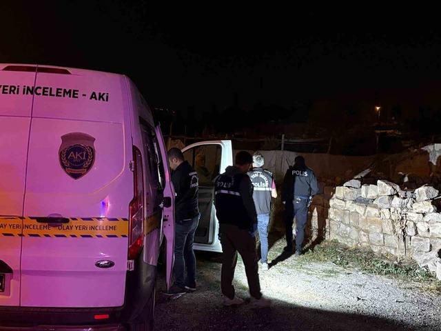 Kayseri&rsquo;de ağabey-kardeş arası bı&ccedil;aklı kavga: 2 yaralı 2