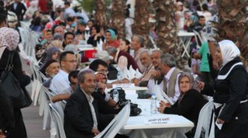 Eskihisar sahilinde iftar keyfi