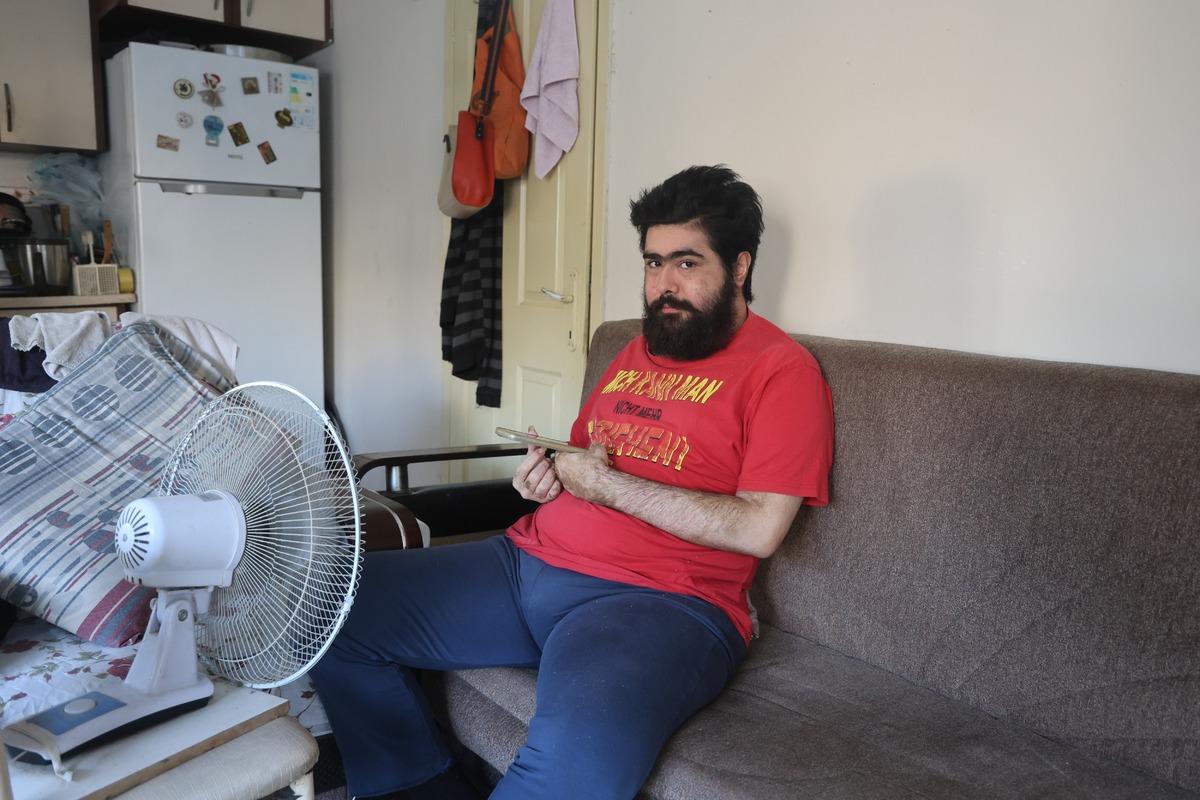 3 yıl sonra duş alıp, tıraş olan Barış tedaviyi reddetti: Son hali ortaya çıktı 4