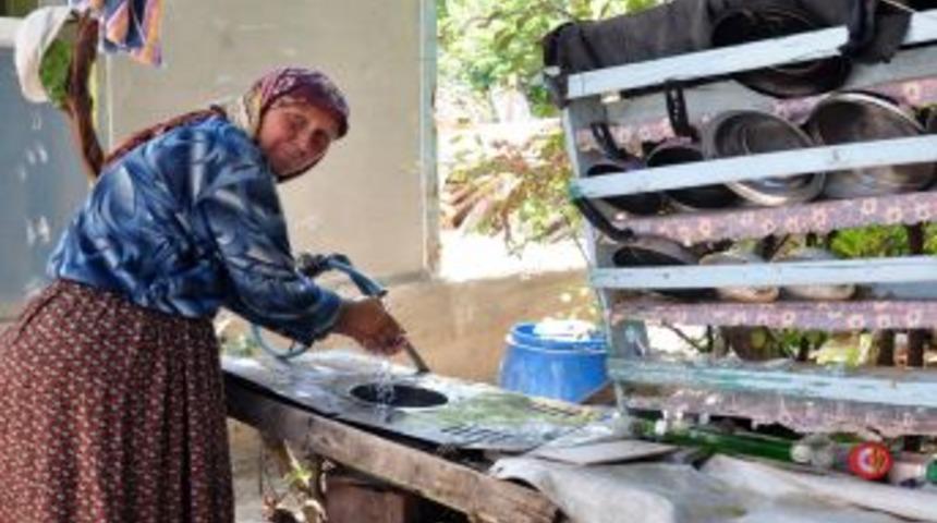 Kimse Yok Mu bağış kumbarlarında toplanan paralarla ev yaptırıyor