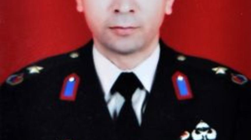 Şehit Binbaşı&rsquo;nın baba ocağına ateş d&uuml;şt&uuml;