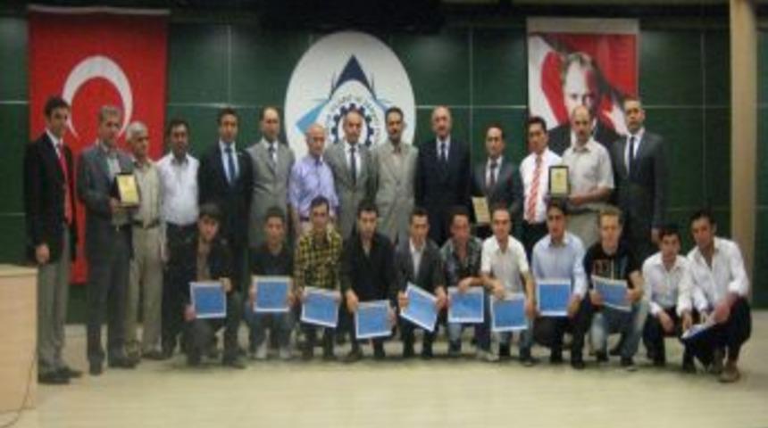 Erzurum'da UMEM kursunda başarılı olanlara sertifikaları verildi