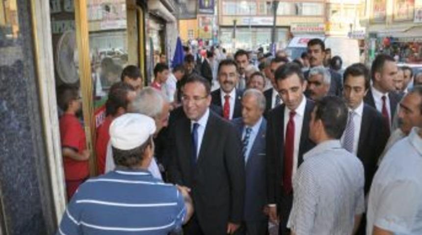 Başbakan Yardımcısı Bozdağ, Yozgat esnafını ziyaret etti
