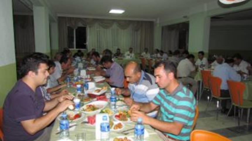 Samanyolu, okul müdürlerini iftarda buluşturdu