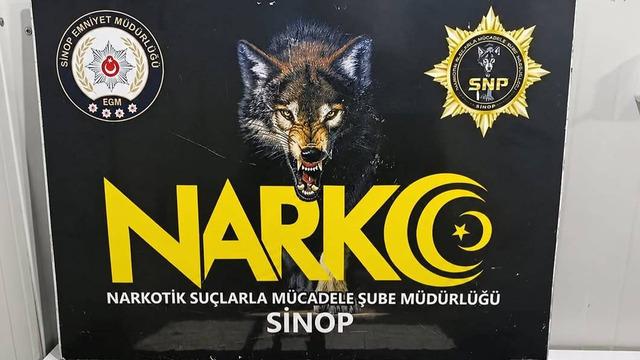 Sinop’ta 3 bin 877 kullanımlık uyuşturucu ele geçirildi