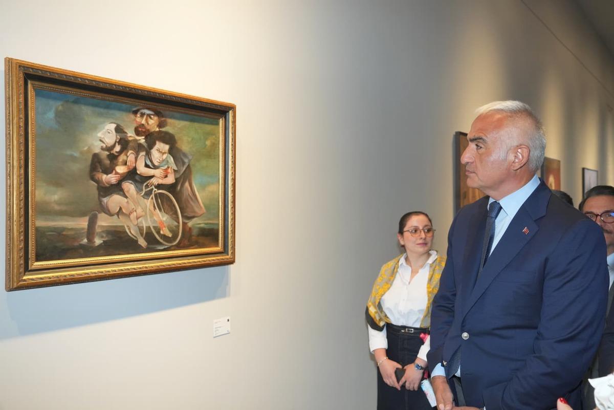 İstanbul&rsquo;da k&uuml;lt&uuml;r yolu heyecanı: 400&rsquo;den fazla etkinlikle sanat ş&ouml;leni başladı 4