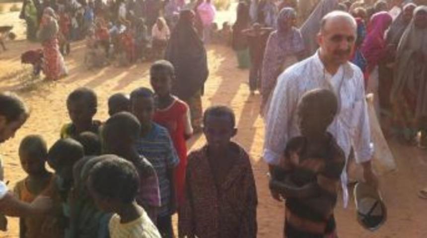 Milletvekili &Ouml;zdemir: Somali'de bir insanlık dramı yaşanıyor