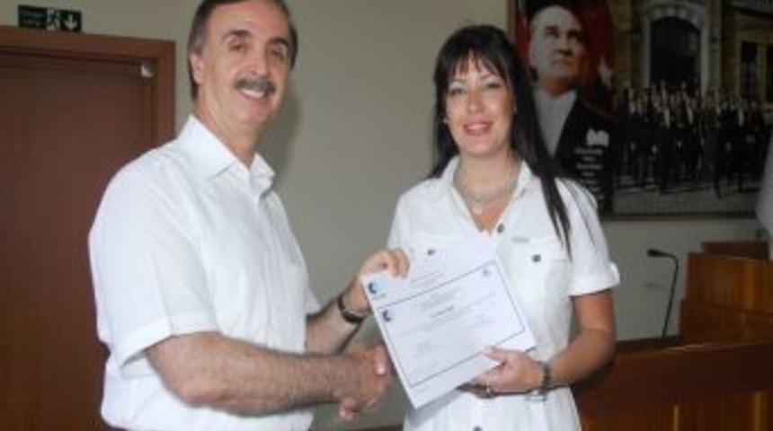 Girişimcilik kursunu tamamlayan 29 kişi sertifikalarını t&ouml;renle aldı