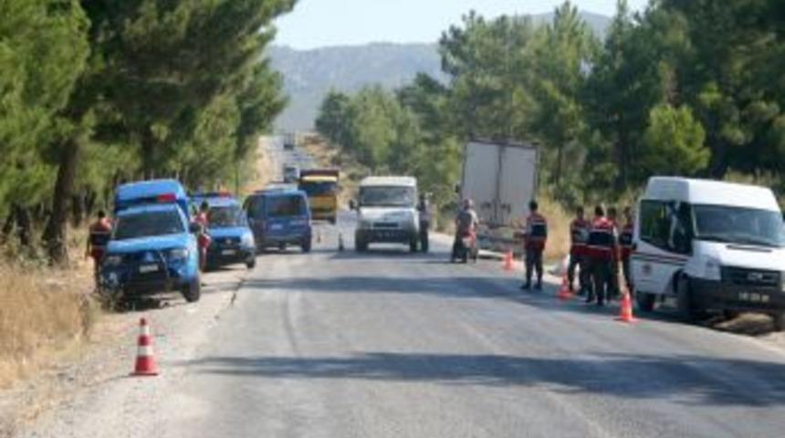 İrlandalı iki kadını evlenmek i&ccedil;in &ouml;ld&uuml;rm&uuml;ş