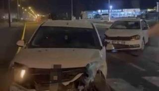 Mardin&rsquo;de iki otomobil &ccedil;arpıştı: 3 yaralı