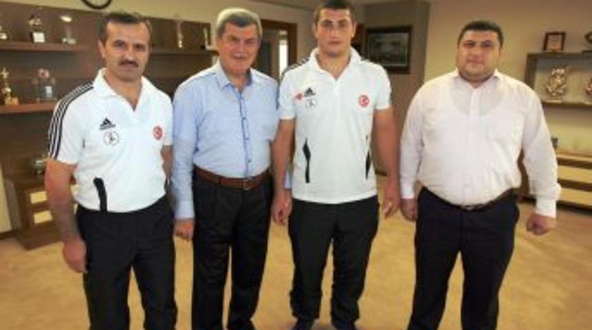 Başkan Şampiyonları ağırladı