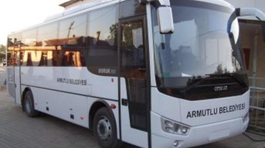 Armutlu Belediyesi yeni otob&uuml;s aldı