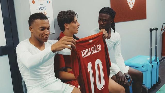 Mbappe ve Fransa Milli Takımı'ndan Arda Güler paylaşımı