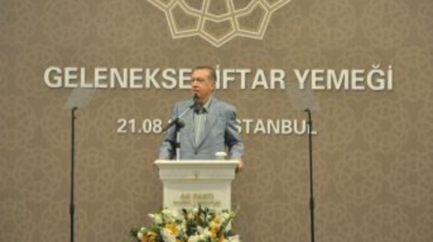 Başbakan Erdoğan: Ter&ouml;r &ouml;rg&uuml;t&uuml;, K&uuml;rt kardeşimi benim kadar sevemez