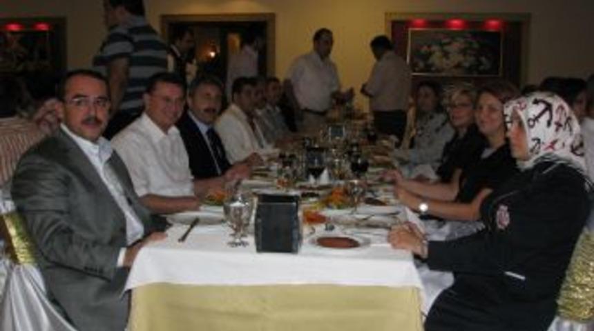 Bakan Ergin: T&uuml;rkiye b&ouml;lgemizde yıldız gibi parlıyor