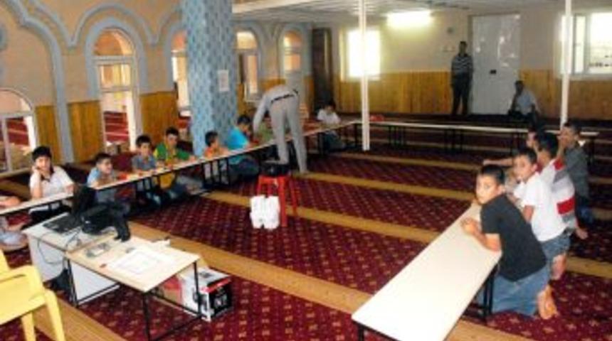 Viranşehir'de bilgisayar destekli Kur'an eğitimi veriliyor