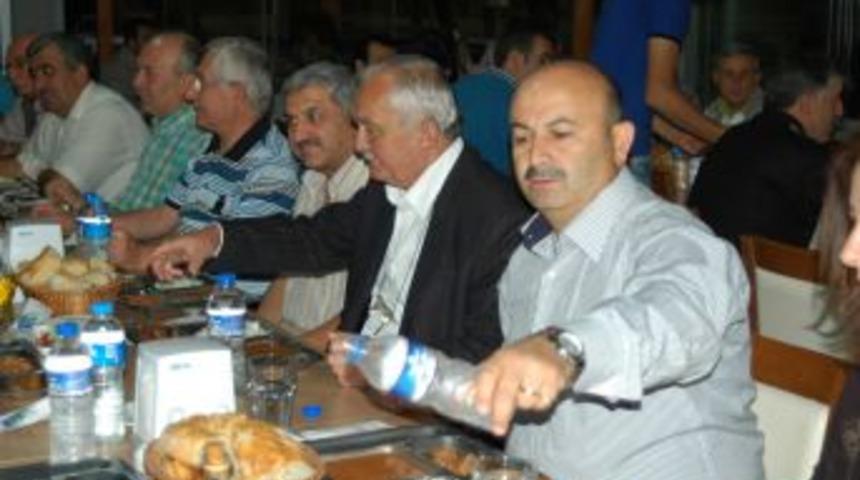 Dursunbeyin Gururu DUFAD'dan İftar Yemeği